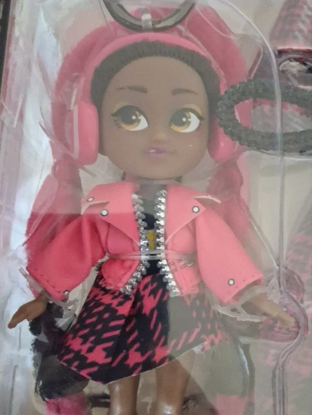 Charming Jammin' Out Pink Doll & Bag Charms Set